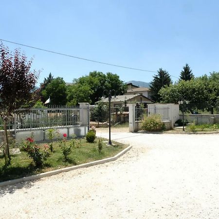B&B Grandangolo Preturo Bagian luar foto