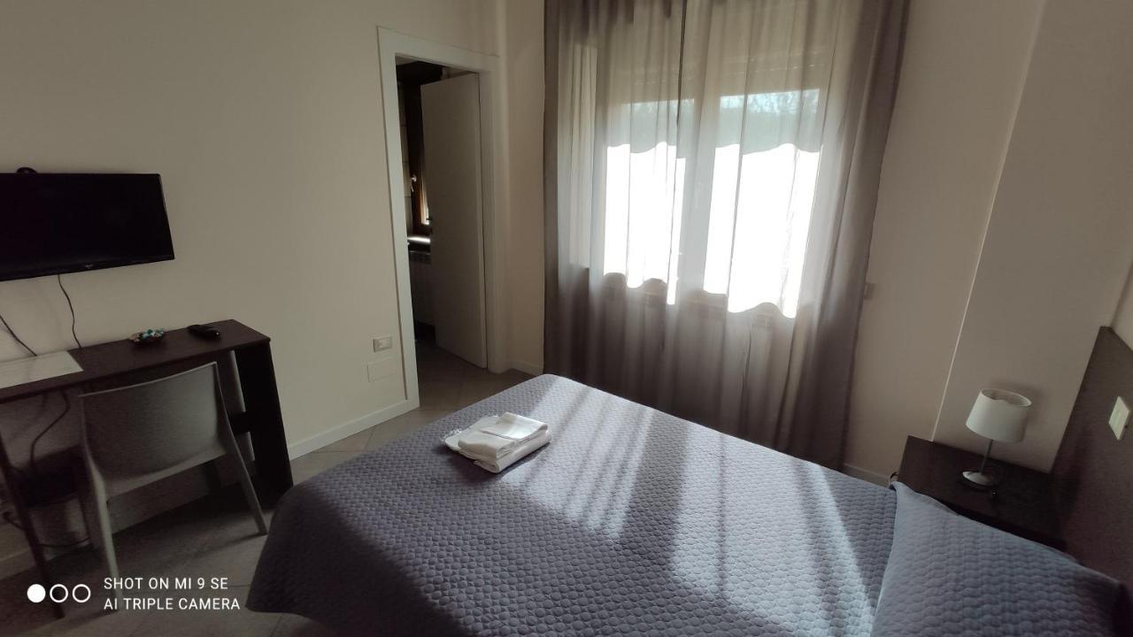 B&B Grandangolo Preturo Bagian luar foto