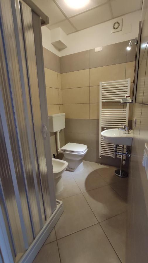 B&B Grandangolo Preturo Bagian luar foto