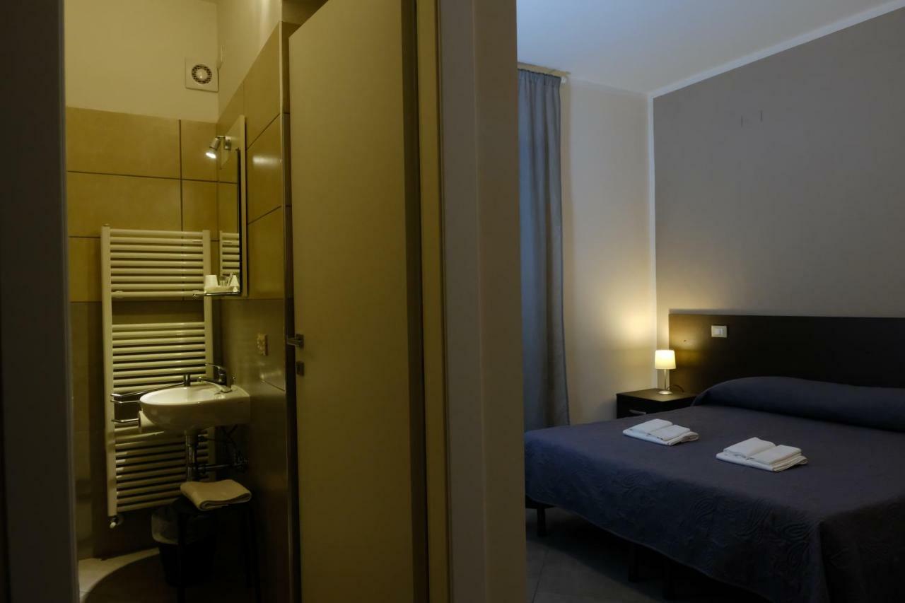 B&B Grandangolo Preturo Bagian luar foto